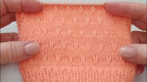 Узор _Галочки_ спицами.