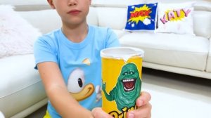 Мистер Макс Макс и мистические чипсы на Хэллоуин