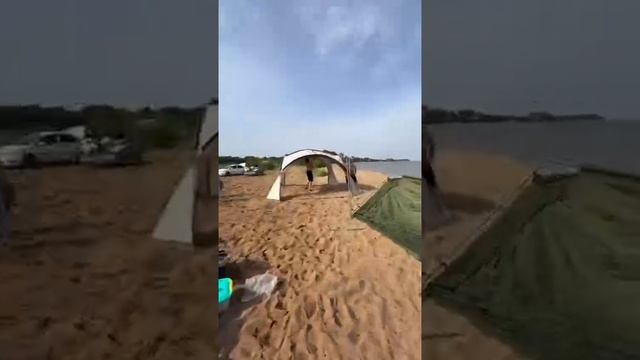 Мужику капельницу поставили?😁