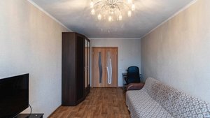 8950242 елизарова 49