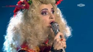 Екатерина Бринчугова в образе Надежды Кадышевой в шоу "Поймай меня, если сможешь" на "Россия-1".
