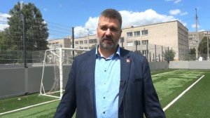 Вандализм в Алчевске: сломали ограждение, сетки на воротах и стулья на трибуне