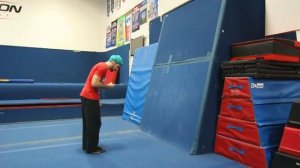 Урок Punch Wall Frontflip 180 (Как заниматься паркуром и фрирауннингом)
