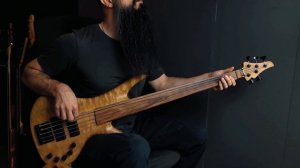 Evulsion - Grazed by Death ( guitar and bass playthrough by Elena Verrier )
