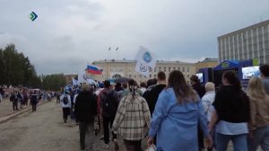 Ростислав Гольдштейн поздравил ребят республики с Всероссийским днём молодёжи и окончанием учёбы