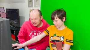 Мистер Макс Папа копирует Макса