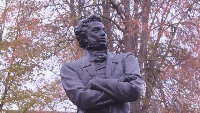 Памятники Новомосковска