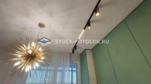Тканьевый потолок с встроенными треками! #натяжные_потолки