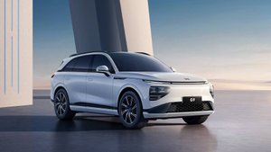 XPeng G9 — премиальный китайский электрокроссовер, который шокирует