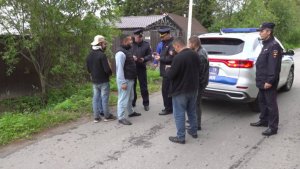 Несуществующие дома: рейд в цыганском поселении прошел в Ленобласти