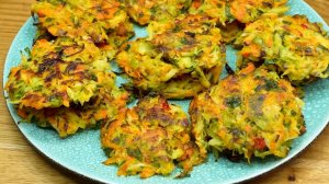 Капустные оладьи с соусом