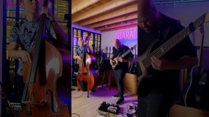 Максимов/Сокулер project 
Красивая тема, фрагмент концерта в Гитарном Клубе
@sokulersergey 
@club_gi