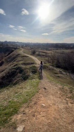 велик и гора
