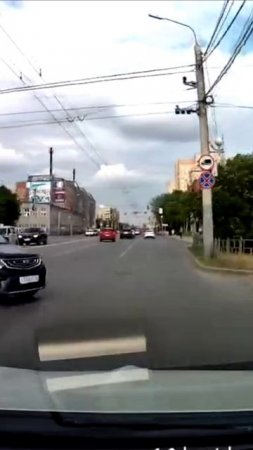 Нормально он подрезал