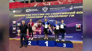 Югорские спортсмены победили на первенстве России по спортивной борьбе