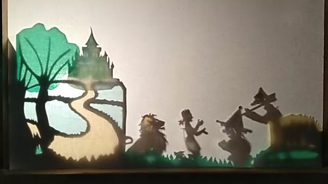 Театр светотеней. Волшебник изумрудного города смотреть онлайн