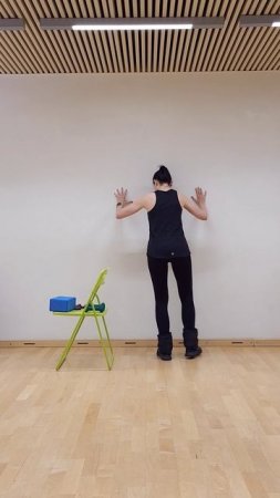 Отведение бедра стоя с утяжелителем (дом)