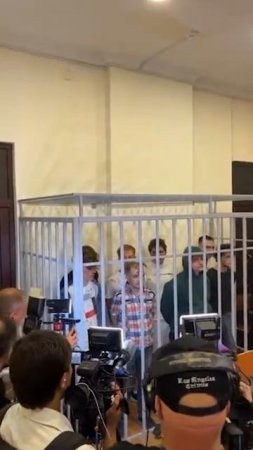 Четырёх россиян, которых задержали в Баку, арестовали на четыре месяца, сообщают азербайджанские СМИ