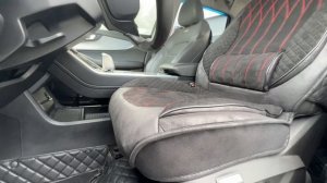 Универсальные накидки премиум класса. 
Материал: алькантара + Брабус (эффект мокрой кожи)