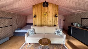 Утеплённый сафари шатёр на второй линии озера. Хюгге Кэмп Карелия.