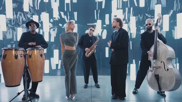 В стразах band не кавер-группа 2025 смотреть онлайн