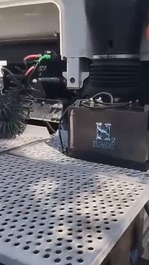 DAF с водородным генератором
H2 Element