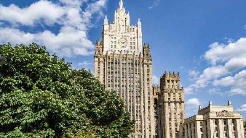 Посол Азербайджана покинул МИД РФ
