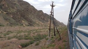 Очень красивые Иссык-Кульские горы с горными реками в Кыргызстане