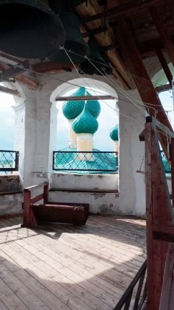 Течет река Волга