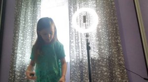 Обзор на кольцевую лампу.