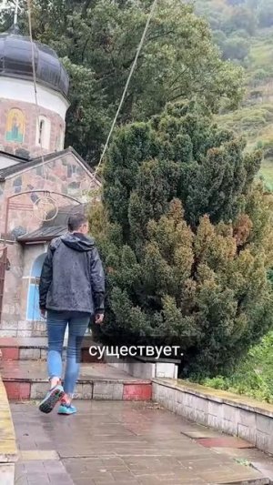 Древний храм и 800-летняя липа в горах Осетии