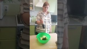 Намазка на хлебушек из укропа и масло.