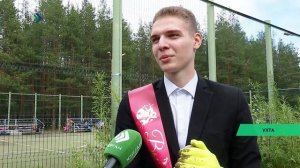 В Ухте свыше 70 выпускников разбили аллею памяти в Детском парке