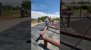 это я и я прохожу паркур