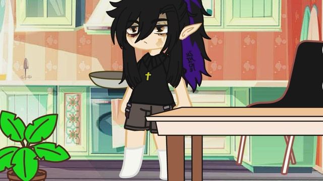 Старшая не главная! 2 серия из 7 серий смотреть онлайн