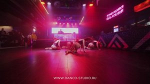 Вечеринка RECAP. Стрип "7 rings"