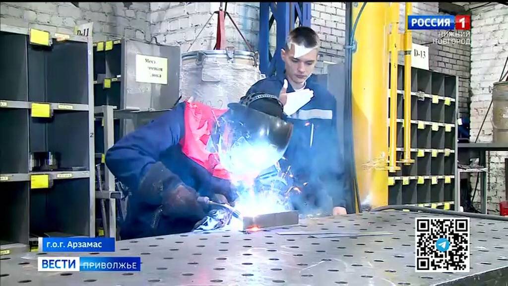 Индивидуальный график и реальный опыт: Как студенты в Арзамасе совмещают учебу и работу