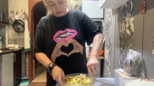 САЛАТ,,ПО РУССКИ” КЛУБНИЧНОЕ ВАРЕНЬЕ НА ИМУ!