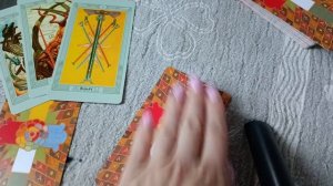 что задумал враг ? таро