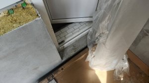 Дефекты стены на балконе от застройщика 🧱