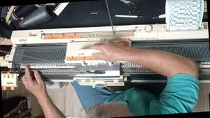 Вязание двухфонтурного жаккарда  на BROTHER KH-871 / BROTHER KR-830