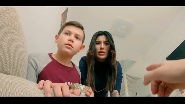 КОРОЧЕ ГОВОРЯ, ЧЕЙ ЭТО СКЕЛЕТ!? смотреть онлайн