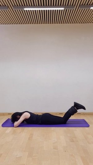 Сгибание голени лежа с утяжелителем (дом)