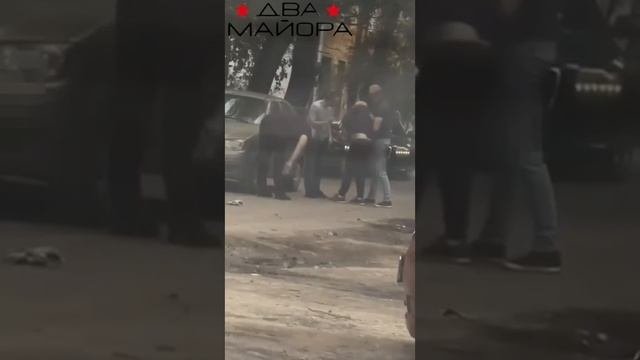 За попытку дачи взятки инспектору Управления по вопросам миграции, задержан азербайджанец.