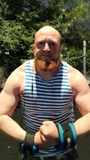 ДяДя ВитЯ РыБаНутЫй