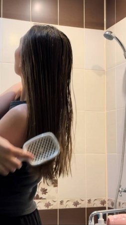 А ты до сих пор не чистишь расческу? 🧼