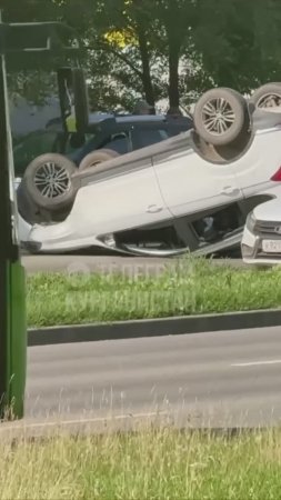Иномарка Chery tiggo перевернулась вверх колесами в Энергетиках.КУРГАН 1.07.2025