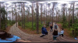 Вотчина Деда Мороза, тропа сказок, панорамное видео. Смотреть в браузере.