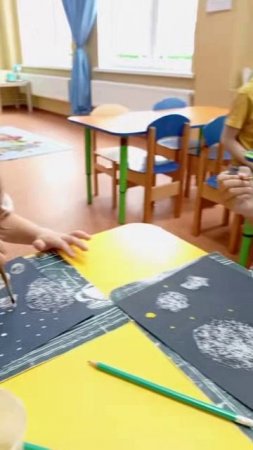 Cosmo Сад в д.Голубое.  Рисование солью, песком и гуашью "Космос". Группа 4/7.