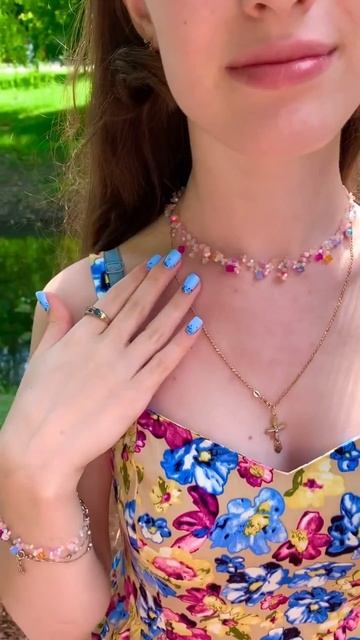 Украшения из бисера и камней😍